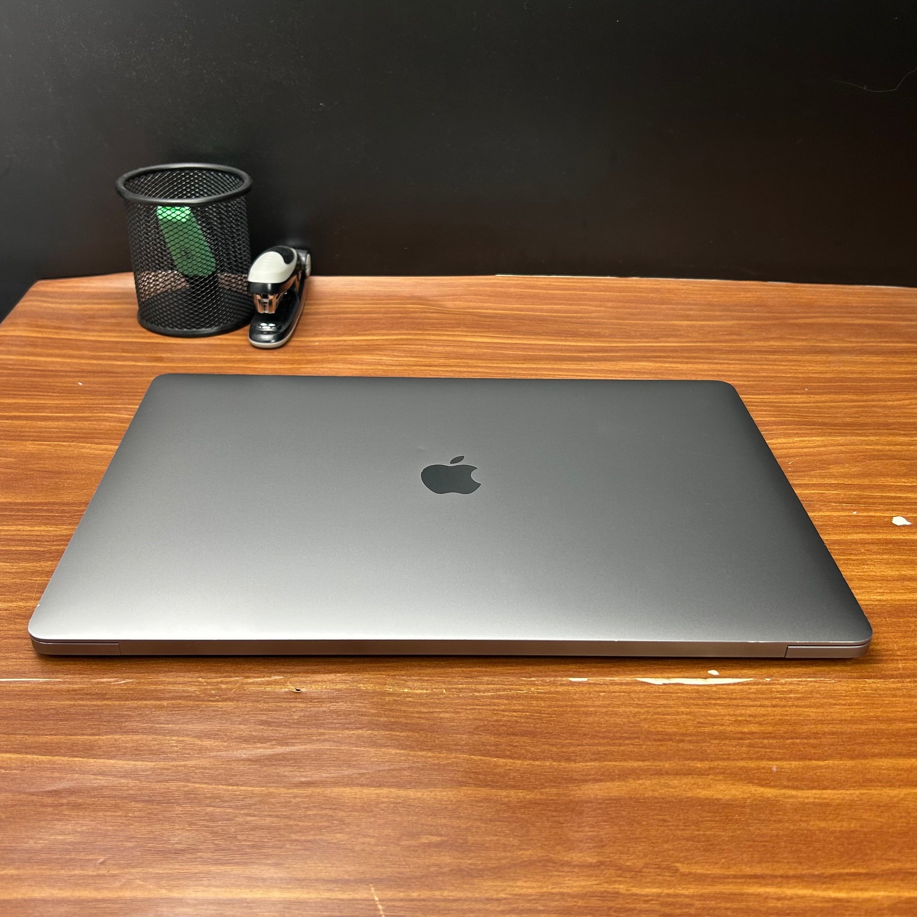 MacBook Pro 2019 Usado 16" | i9, 16GB RAM, 1TB | TrocaTech