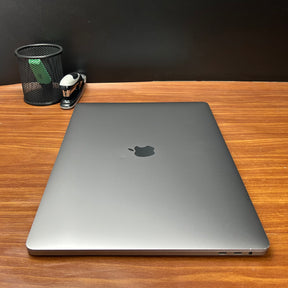 MacBook Pro 2019 Usado 16" | i9, 16GB RAM, 1TB | TrocaTech