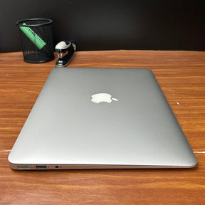 MacBook Air 2014 Usado 13" | i7, 8GB RAM, 500GB | TrocaTech